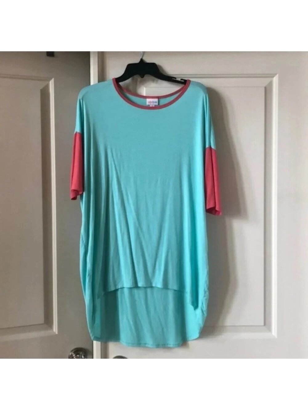 Lularoe small shirt